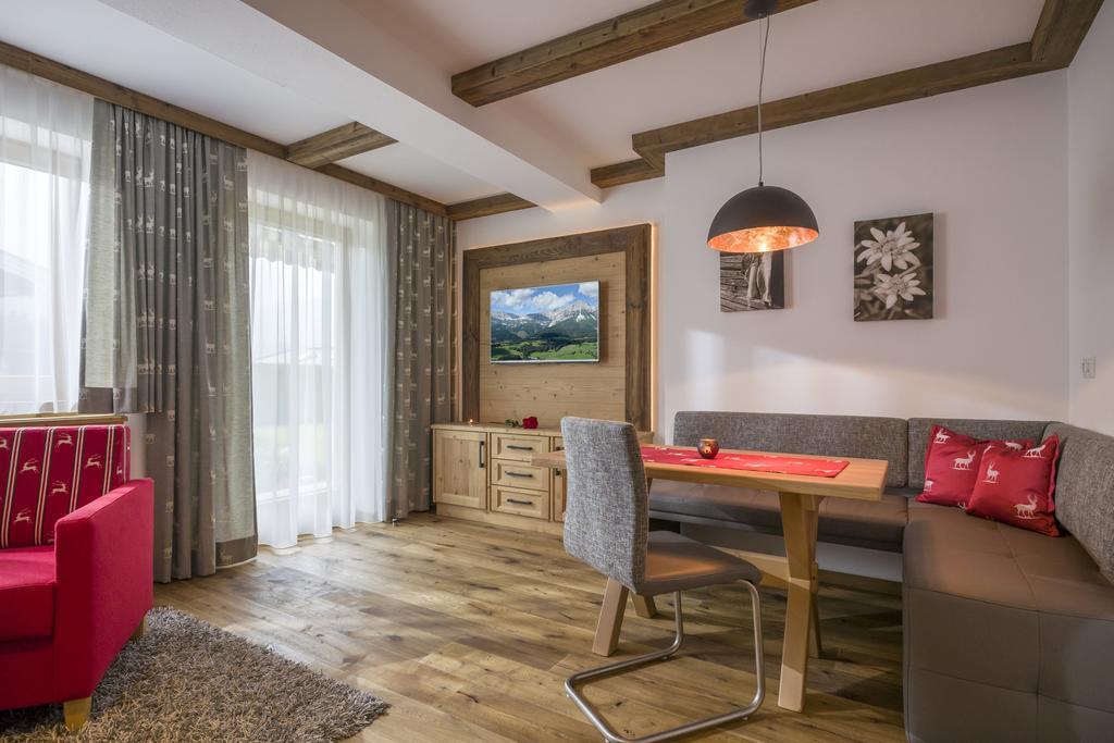 Landhaus Bergmoment - Adults Only Ellmau Esterno foto